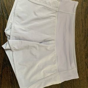 NWOT Lululemon shorts !!